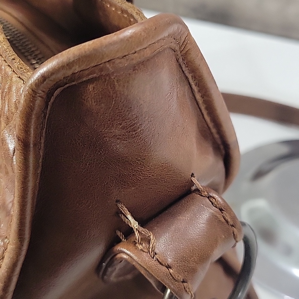 Frye Classic Brown Leather Crossbody Tote Bag - Picture 5 of 16